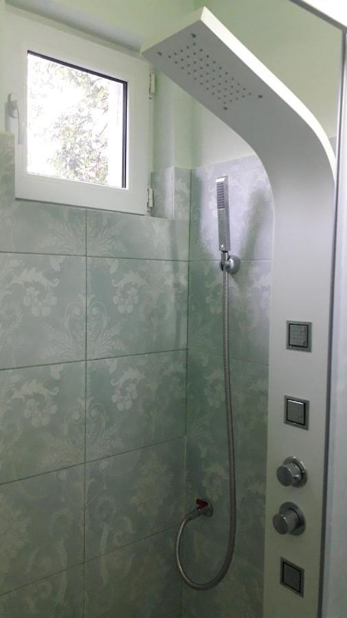 Cozy, Central 1-Bedroom Apartment In Timisoara, Romania Extérieur photo